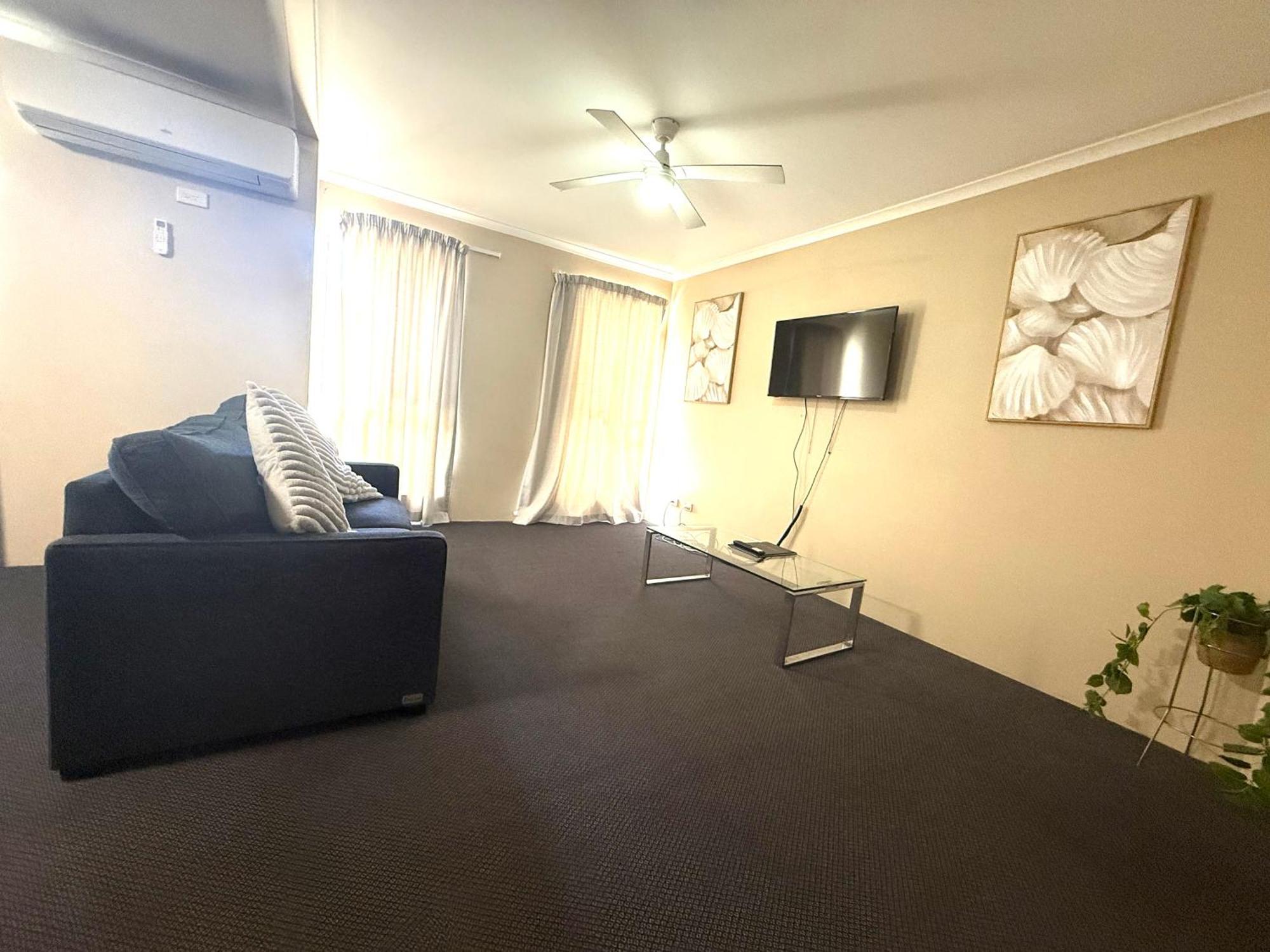 Harbour Sails Motor Inn Gladstone Dış mekan fotoğraf